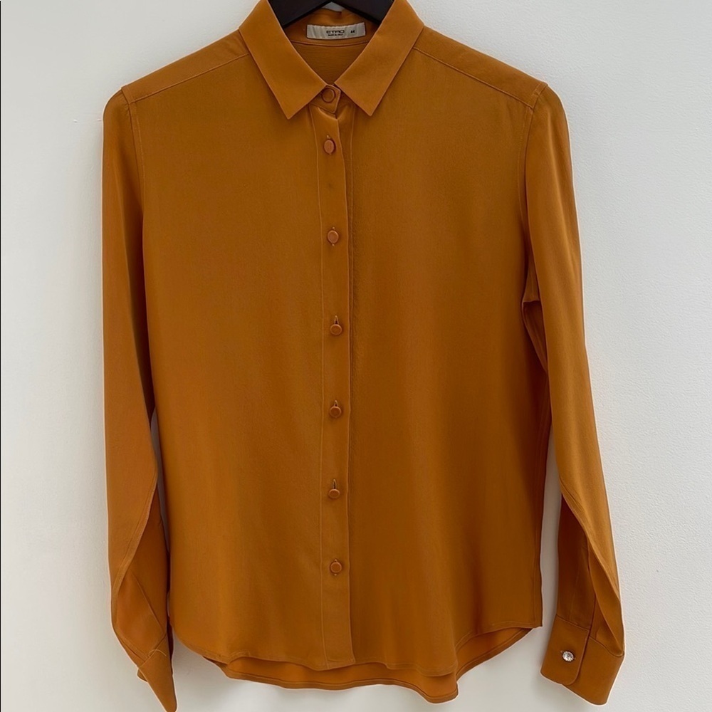 ETRO Dijon Orange 100% Silk button down blouse size 44 S-M